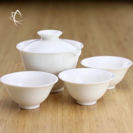 Elegant Travel Gaiwan with 3 Cups Featured View