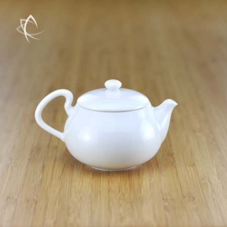 Manzu Porcelain Teapot Featured View